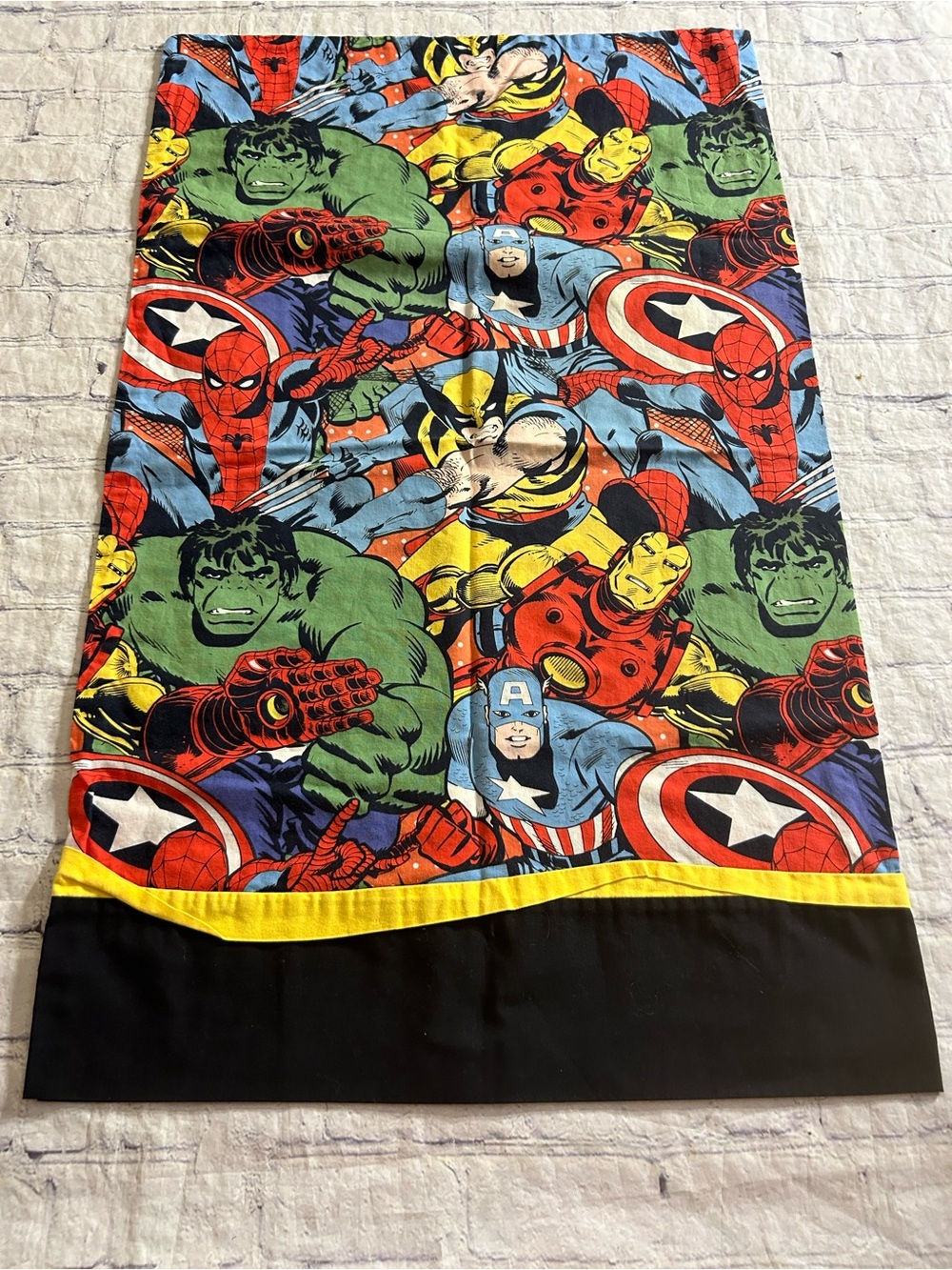 VINTAGE STYLE COTTON FABRIC CLASSIC MARVEL SUPERHEROES LIKE HULK PILLOW CASE (1)